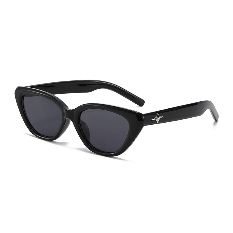 Photography Framing - Women's triangular frame fashion cat eye