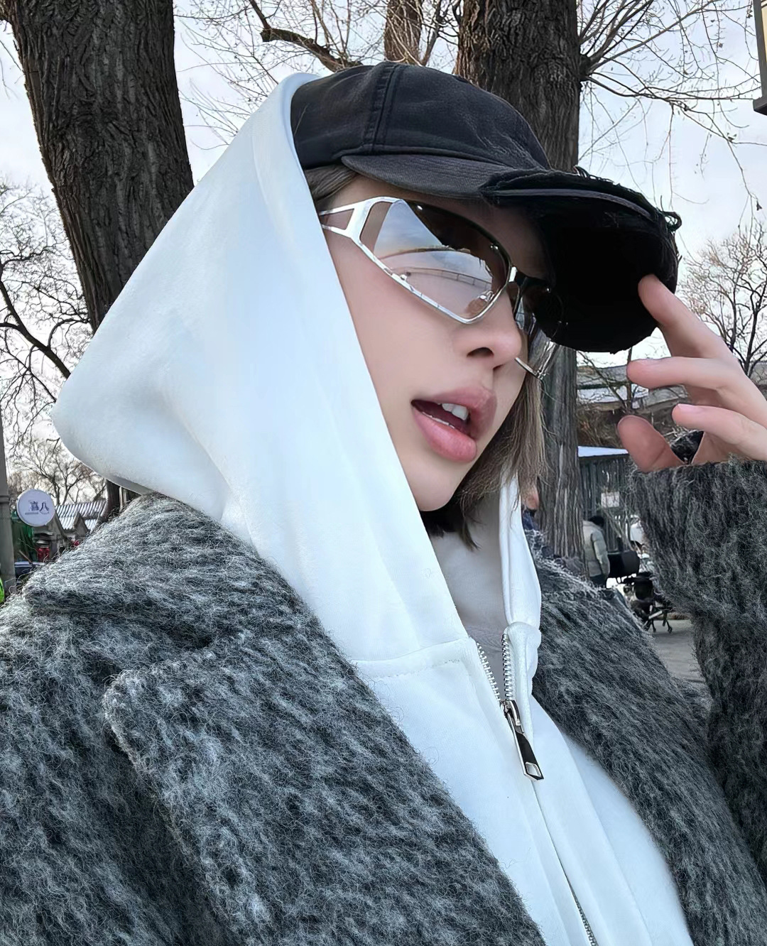 Fashion Future Technology Y2K  - Photography Framing recension och pris