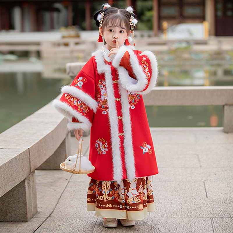 Chinese Traditional Girls Wint - Photography Year recension och pris