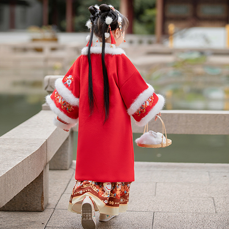 Chinese Traditional Girls Wint - Photography Year recension och pris