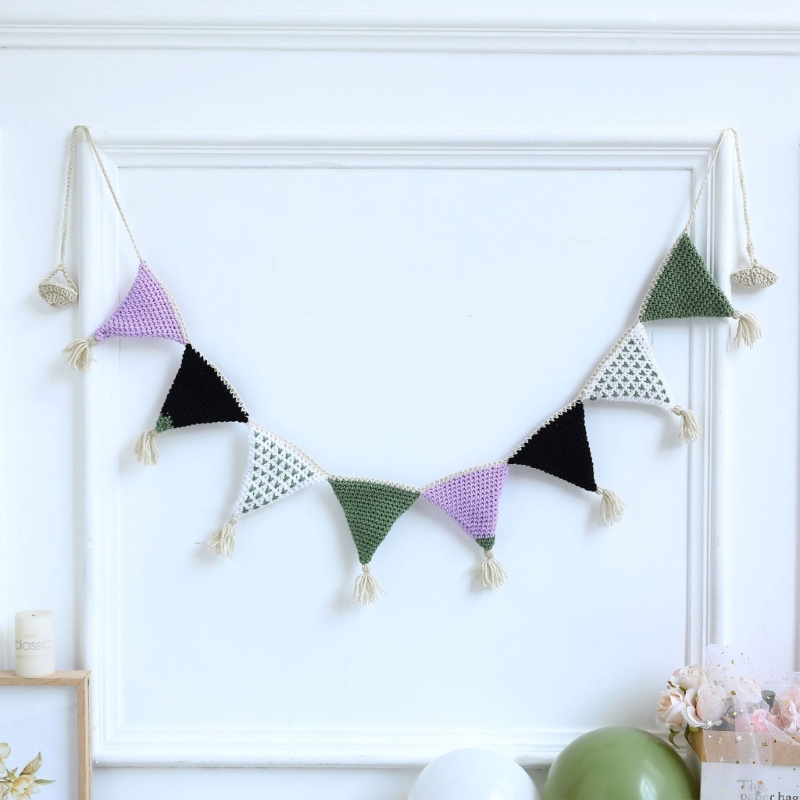 Nordic Crochet Bunting Banner  - Photography Triangle recension och pris